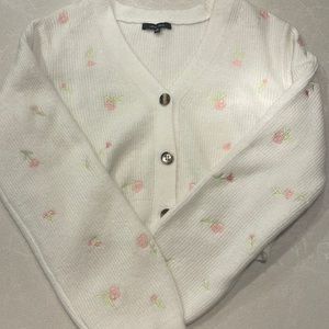 Cute White sweater with pink roses